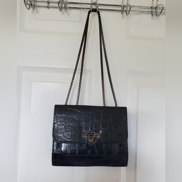 Mini Croc Embossed Chain Crossbody Shoulder Bag - Picture 8 of 12